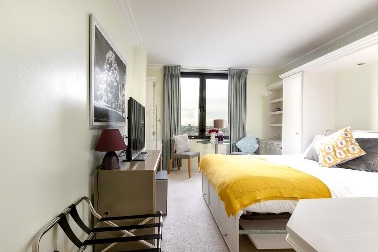Point West Apartments London Kültér fotó