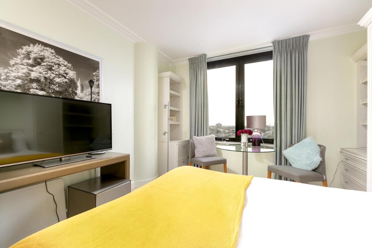 Point West Apartments London Kültér fotó