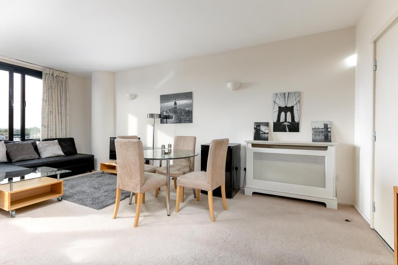 Point West Apartments London Kültér fotó