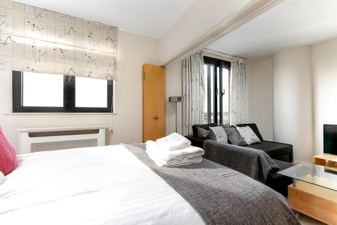 Point West Apartments London Kültér fotó