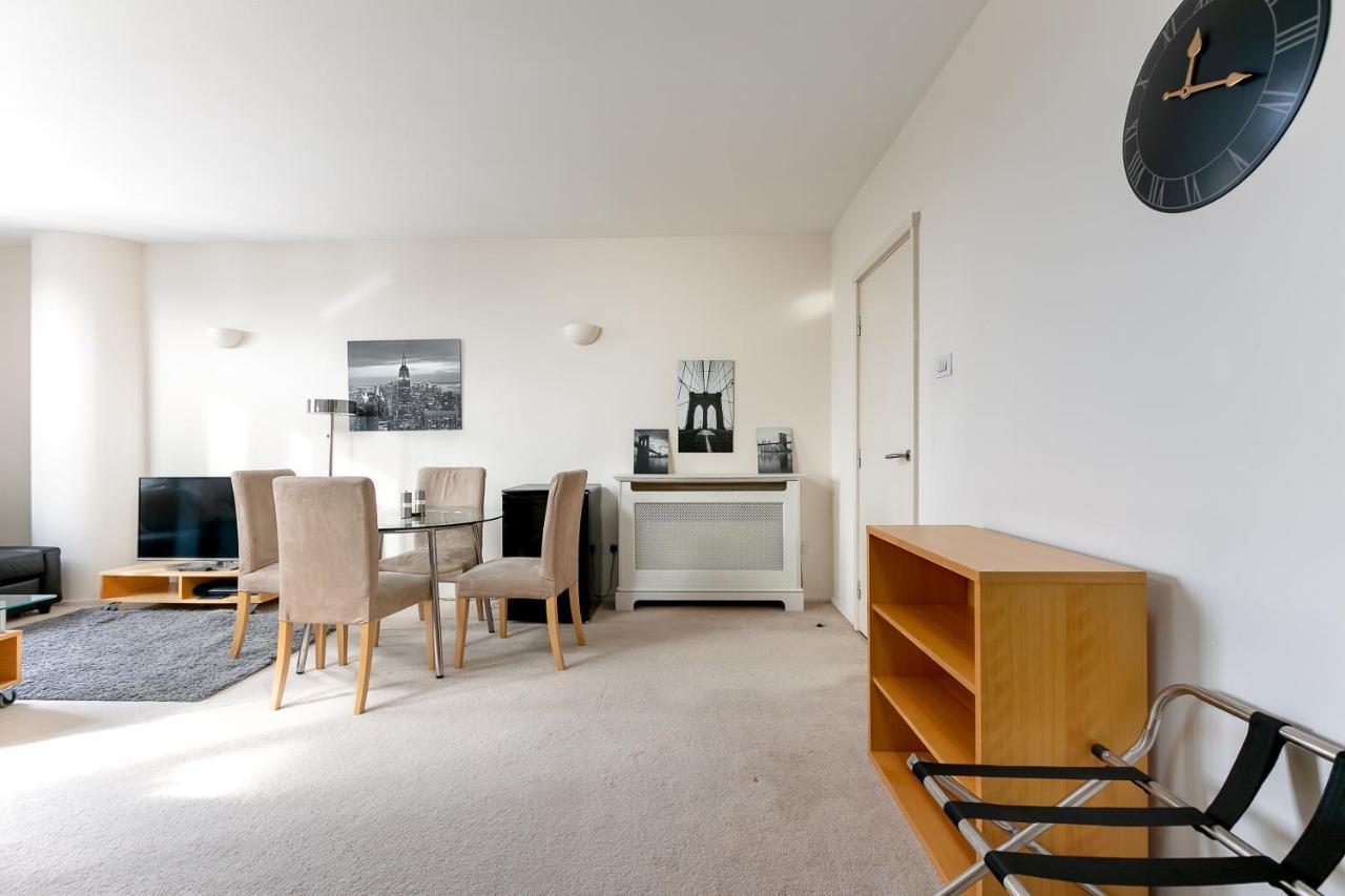 Point West Apartments London Kültér fotó